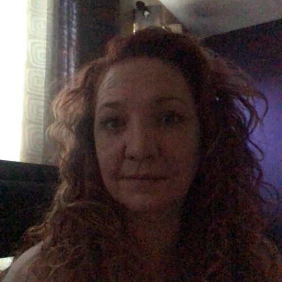 Meet your Posher, Steph - Picture 1 of 1